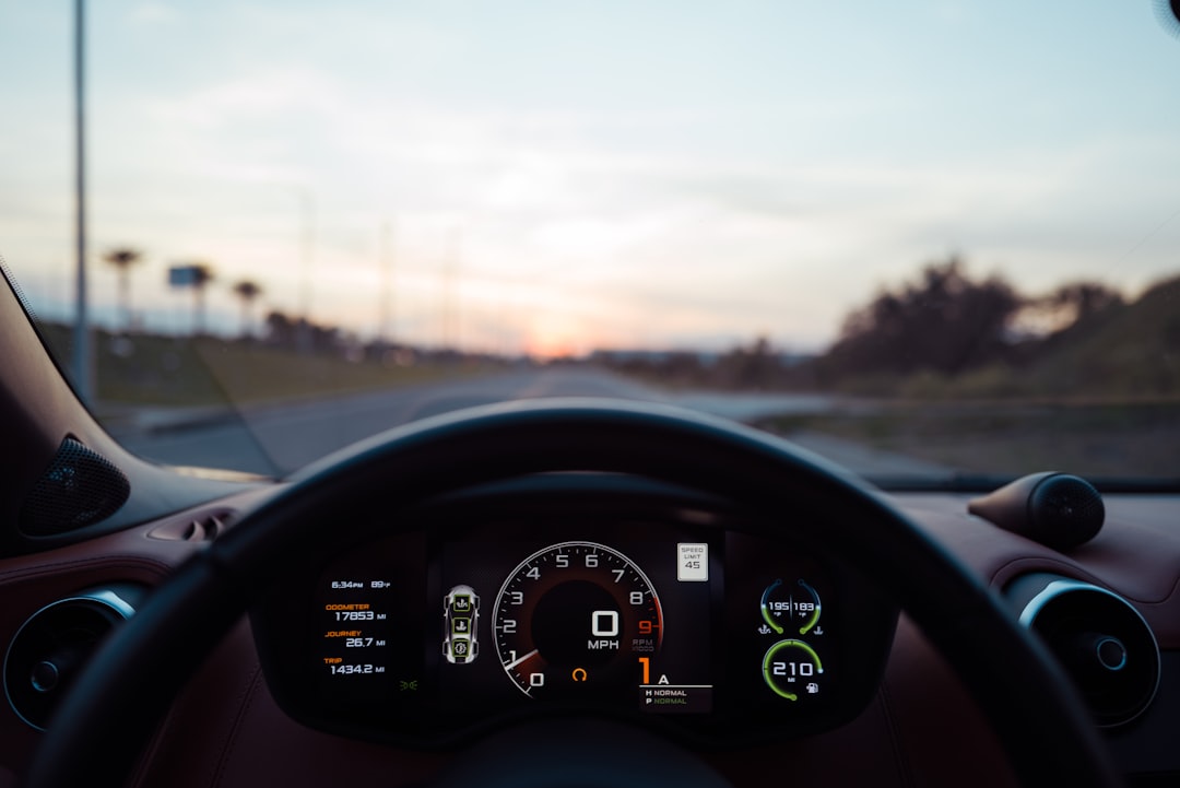 services-01 Mclaren 570s